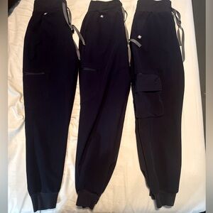 FIGS SCRUBS-SET OF 3 PANTS